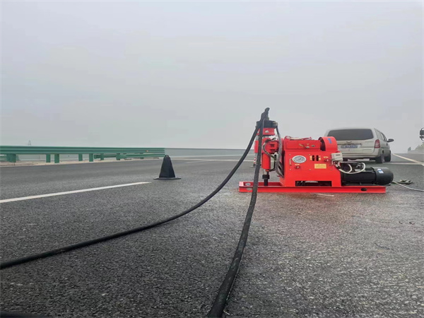 江安马路路基路面开裂下沉注浆加固灌浆